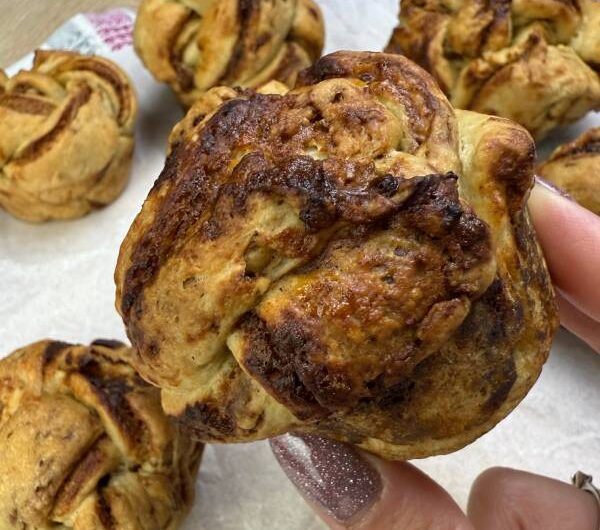 Cinnamon Knots - κομπάκια κανέλας